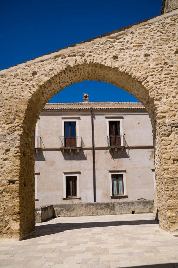 Palazzo Laureano - Dimora Storica Otel Tricarico Dış mekan fotoğraf